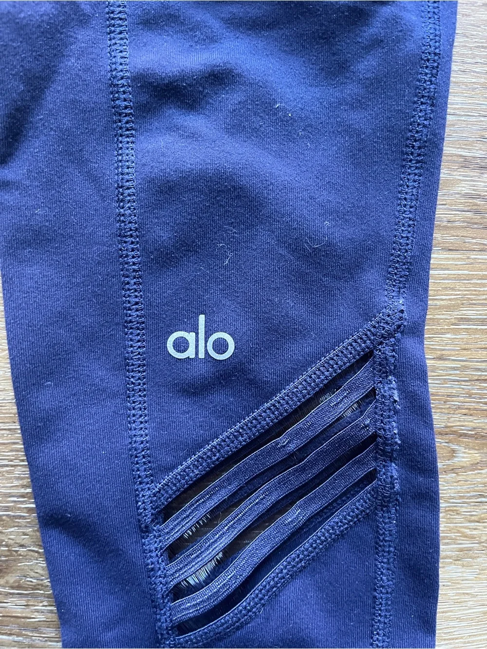 ALO Yoga Deep Navy High-Rise Leggings, Medium